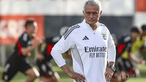 意阿对决世界杯犯规之最！黄牌累计突破6张！